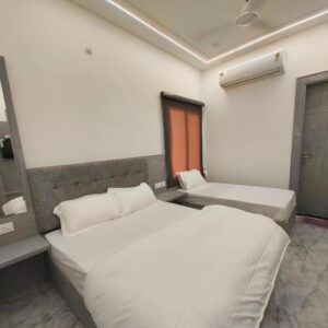 TRIPAL CLASSIC ROOM